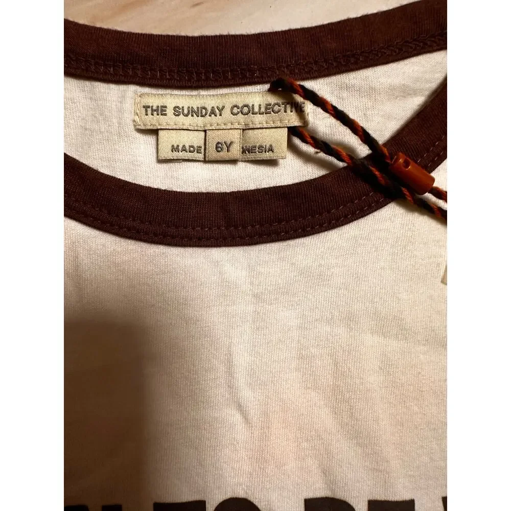 The Sunday Collective Tee - Picture 2 of 3